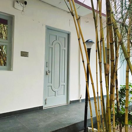 The Well Beach Side Guest House オーロヴィル エクステリア 写真